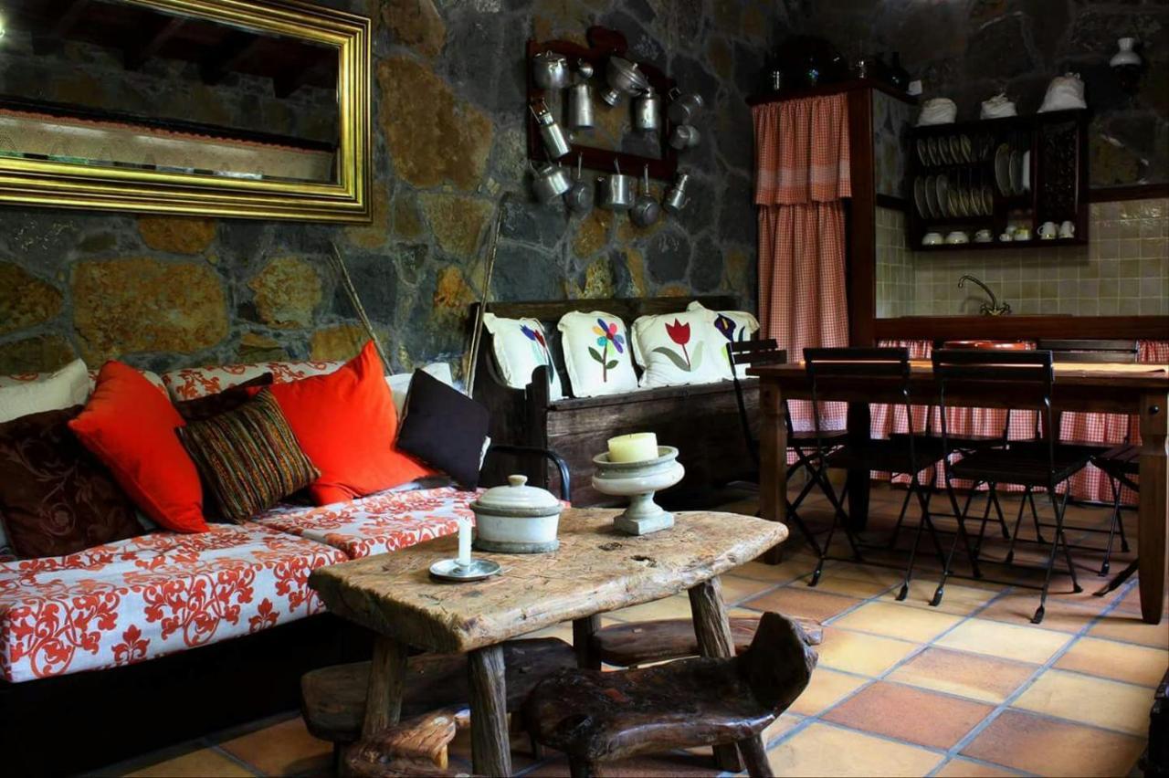 Casa Mary Lola Guest House Tinor Luaran gambar